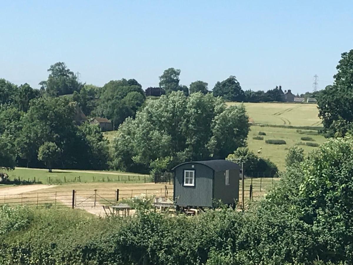 Weatherhead Farm Shepherds Hut Villa Бъкингам Екстериор снимка