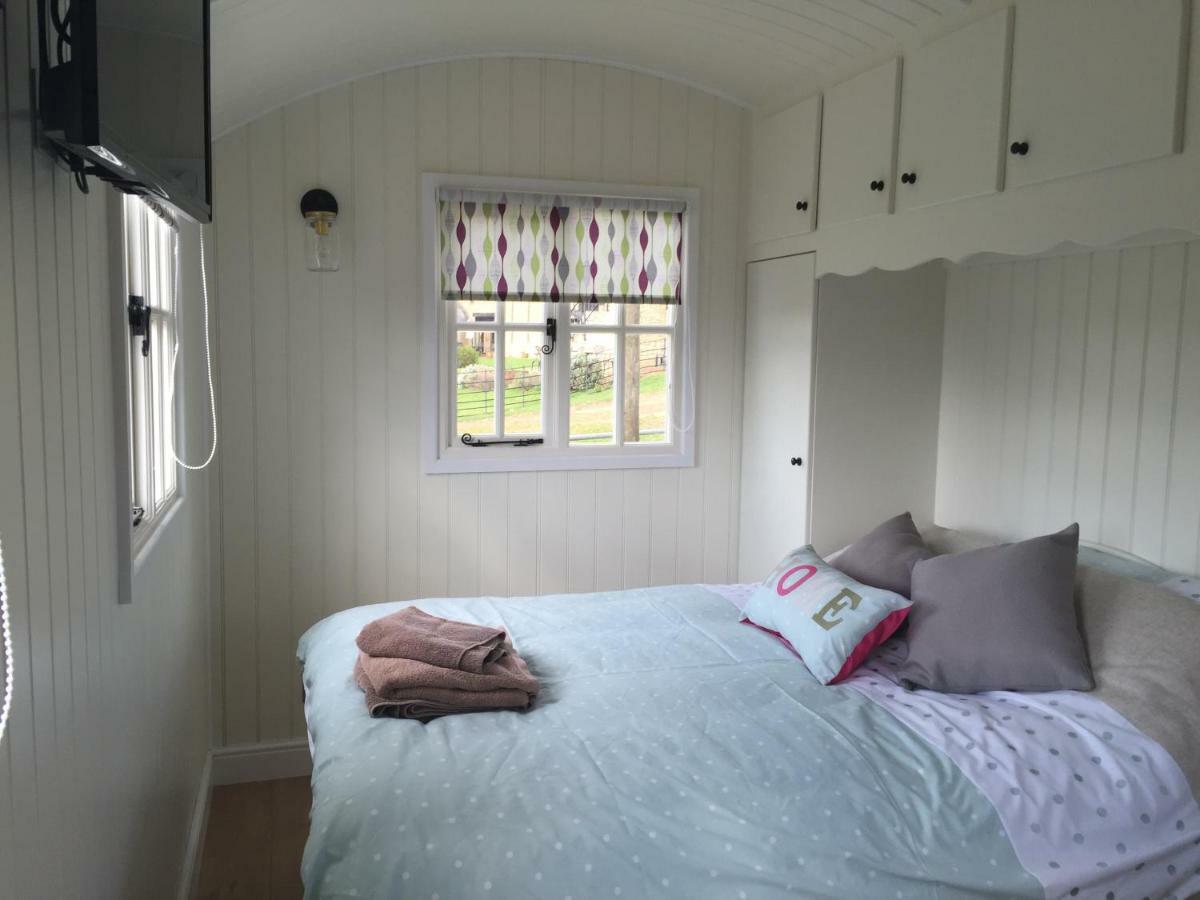 Weatherhead Farm Shepherds Hut Villa Бъкингам Екстериор снимка